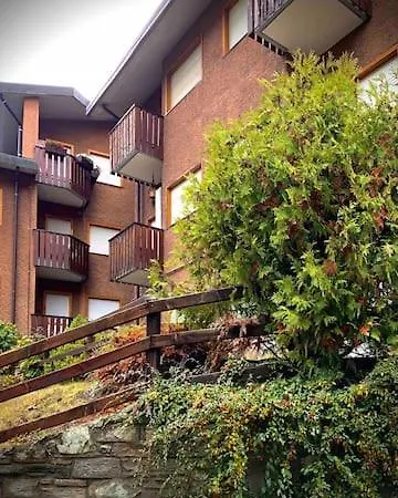 Apartment Elegante Trilocale Con Garage, Terrazzo E Vista Montagne *